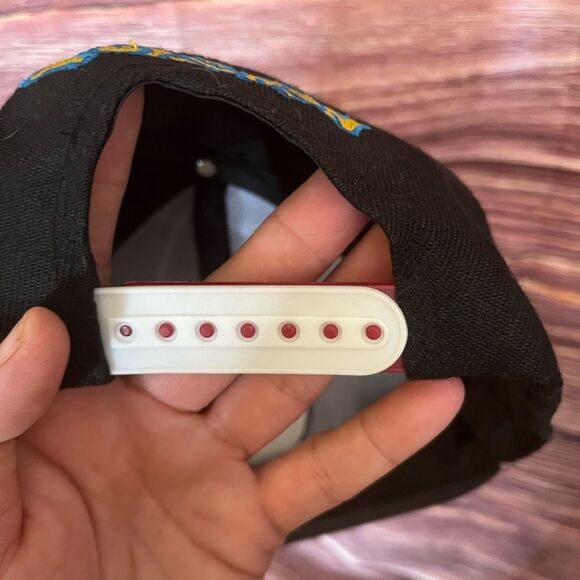 Pokémon Pokeball Hat. Size Small / Child 14/16. - Picture 3 of 6